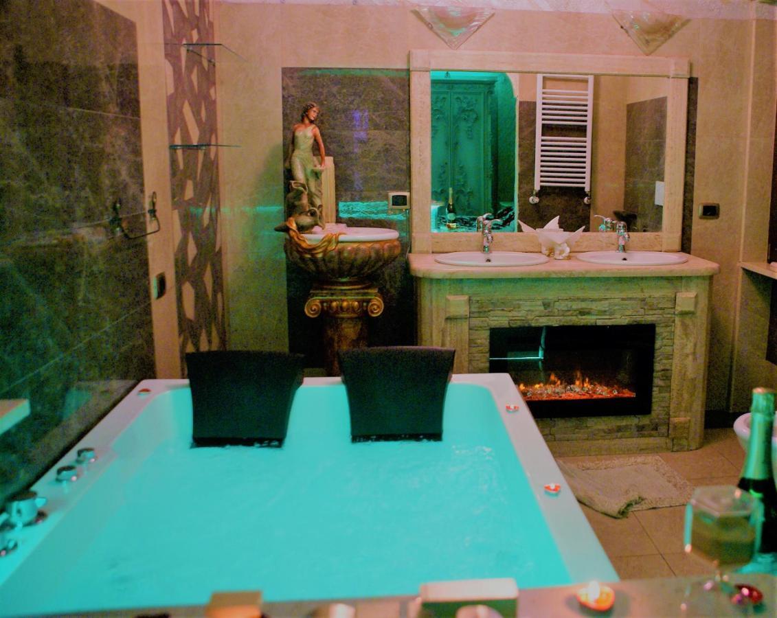 Gold Luxury Suite Home Roma Luaran gambar