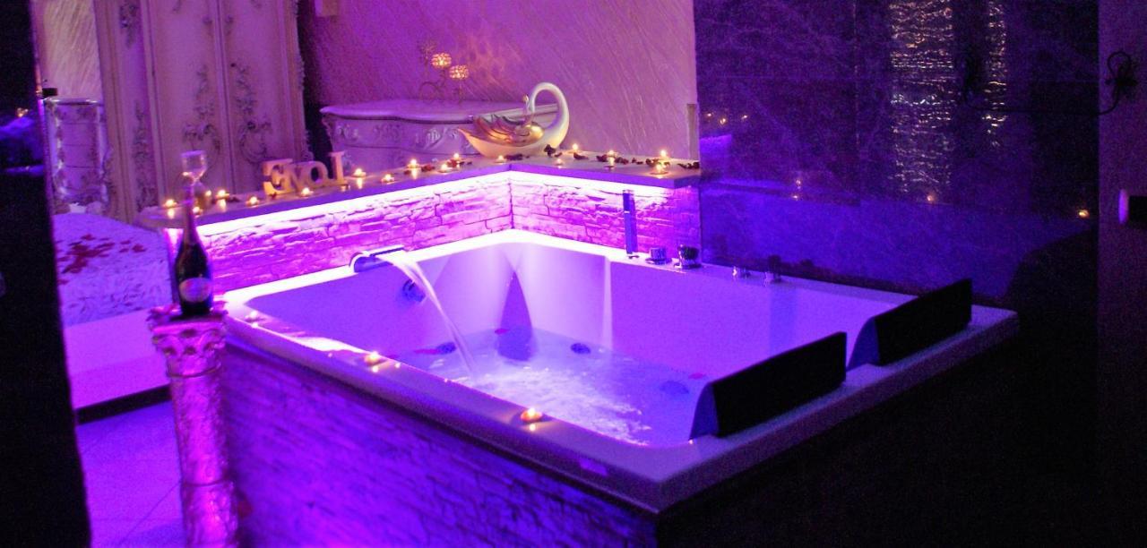 Gold Luxury Suite Home Roma Luaran gambar