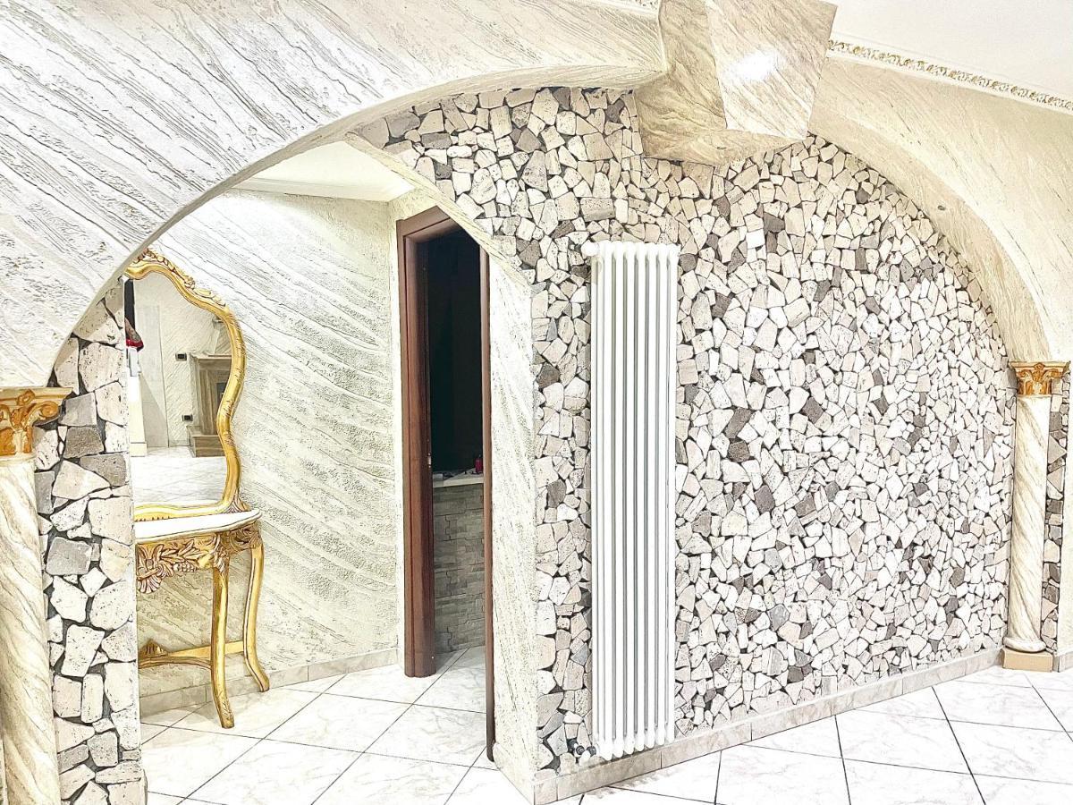Gold Luxury Suite Home Roma Luaran gambar