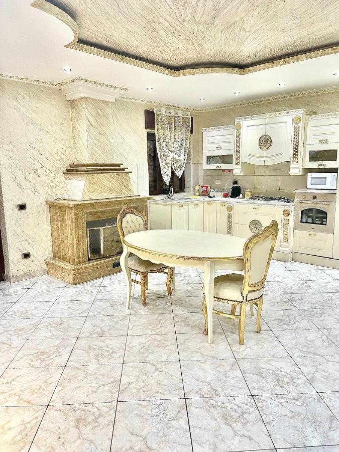 Gold Luxury Suite Home Roma Luaran gambar