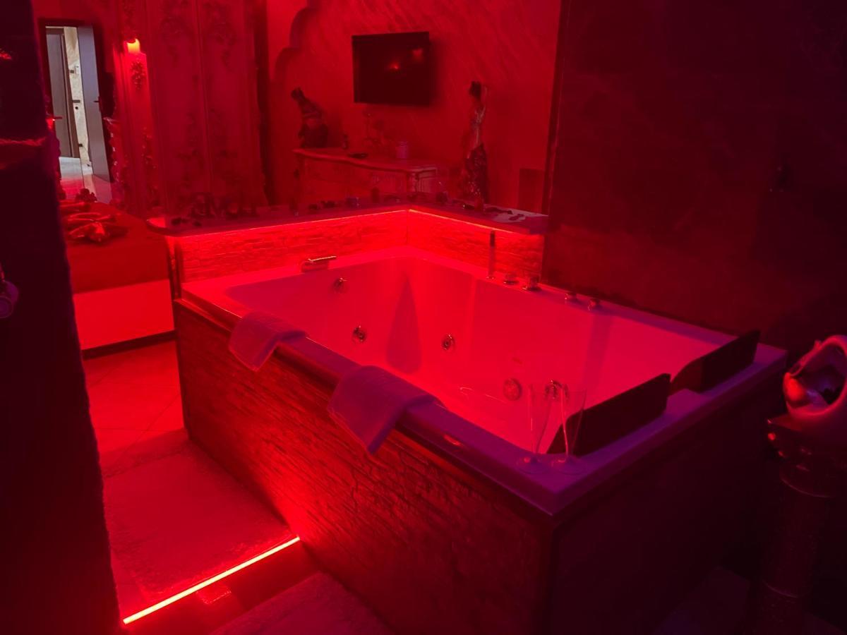 Gold Luxury Suite Home Roma Luaran gambar