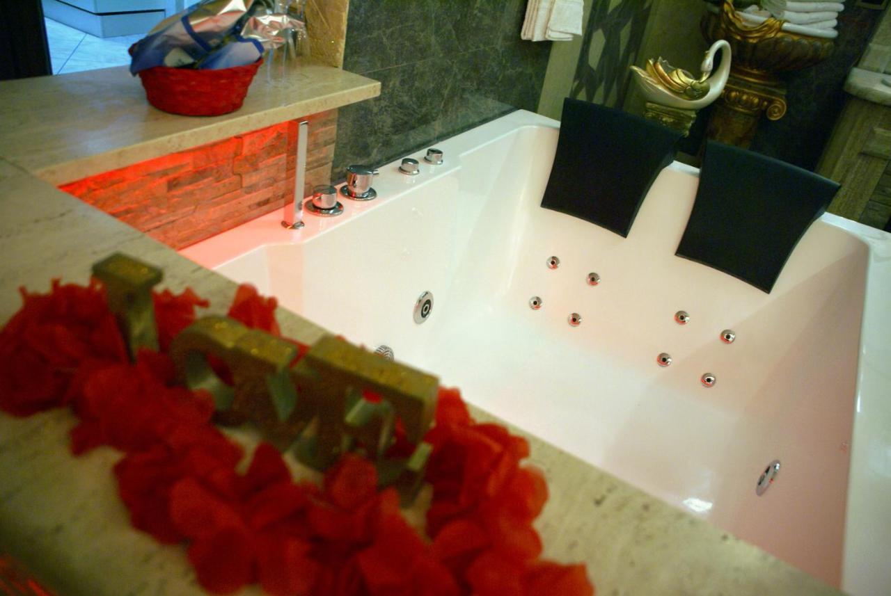 Gold Luxury Suite Home Roma Luaran gambar