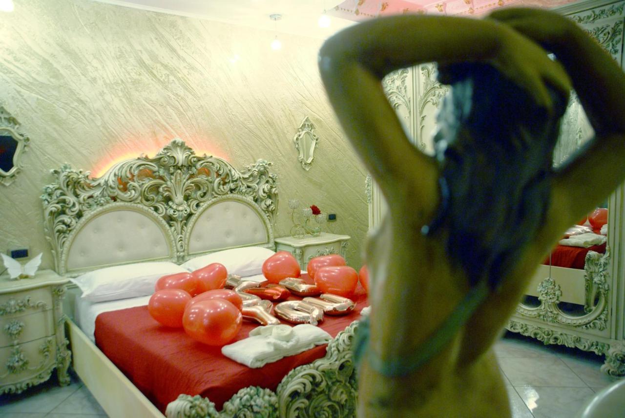 Gold Luxury Suite Home Roma Luaran gambar