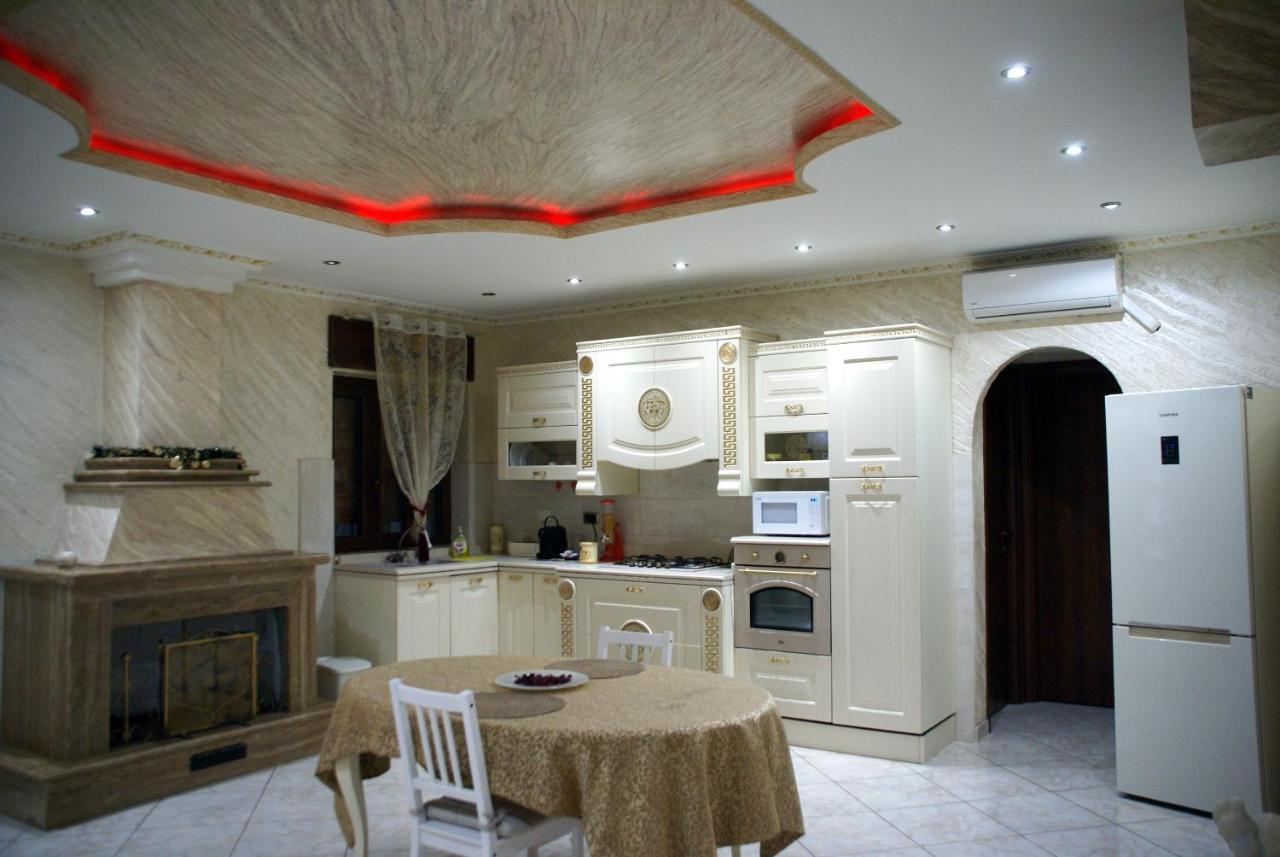 Gold Luxury Suite Home Roma Luaran gambar